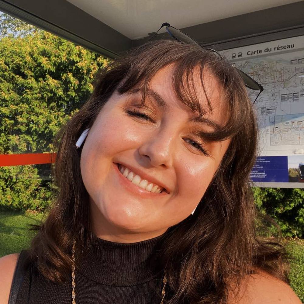 Meet your Posher, Amy
